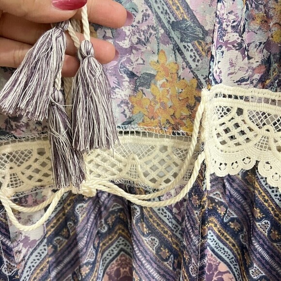 Mason & Belle‎ Sheer Floral kimono cover-up Dress crocheted Bell Sleeves Size M - Picture 4 of 12